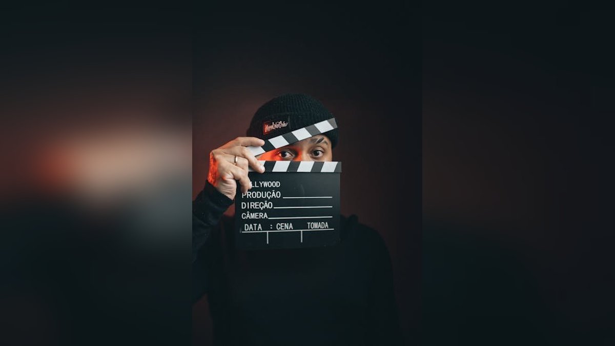 Hollywood Behind-the-Scenes Secrets